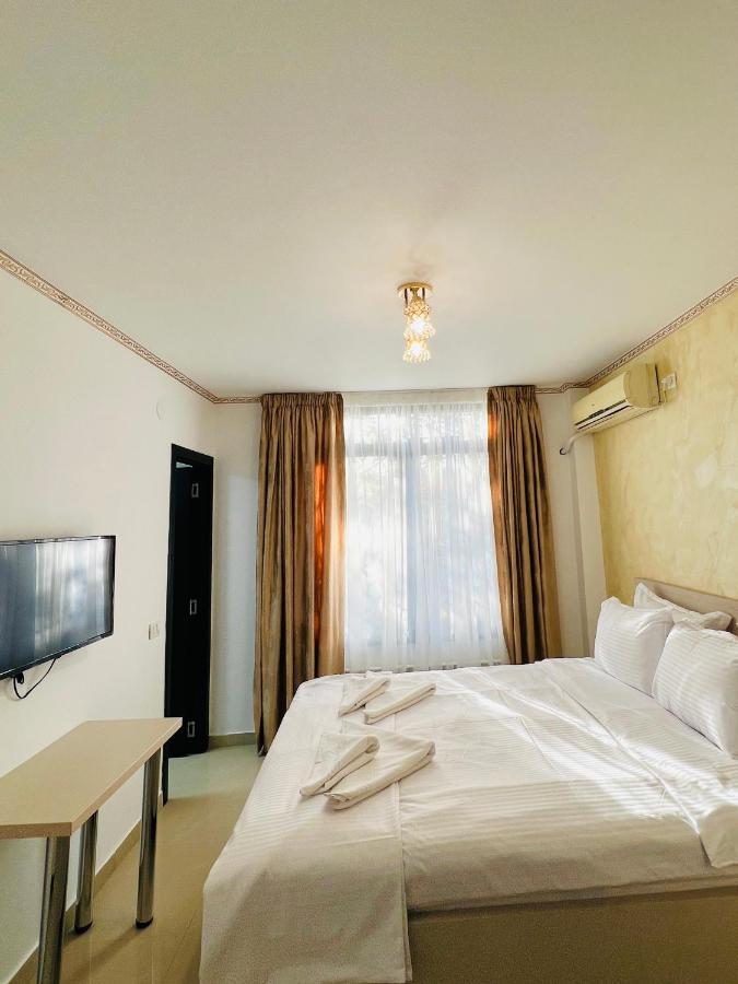 בוקרשט Hotel Marina 2 מראה חיצוני תמונה