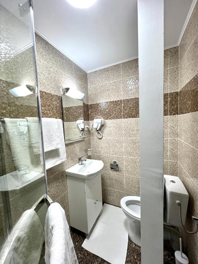 בוקרשט Hotel Marina 2 מראה חיצוני תמונה