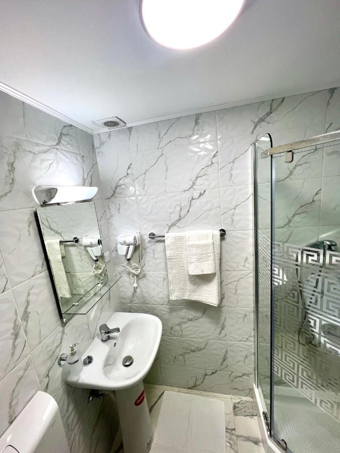 בוקרשט Hotel Marina 2 מראה חיצוני תמונה