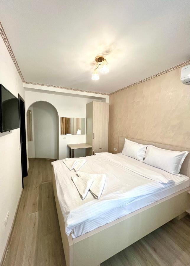 בוקרשט Hotel Marina 2 מראה חיצוני תמונה